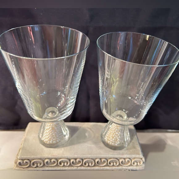 2 Oleg Cassini Glasses, clear glass with pearls. 12oz - Picture 5 of 11